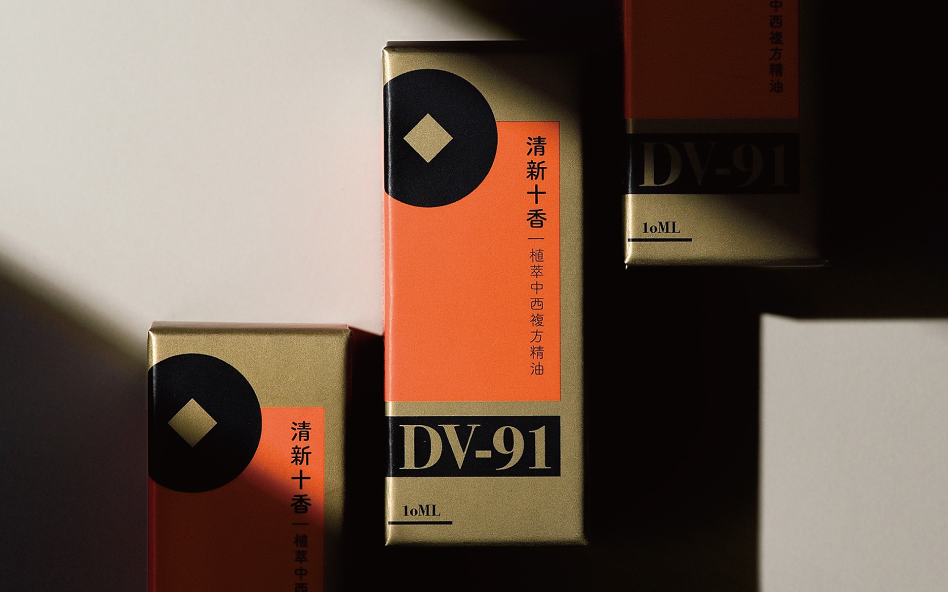 台北設計公司｜清新十香 產品包裝設計｜ bRANDV 畢爾威品牌設計